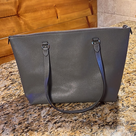 Coach Zip Top Tote. - Picture 2 of 5